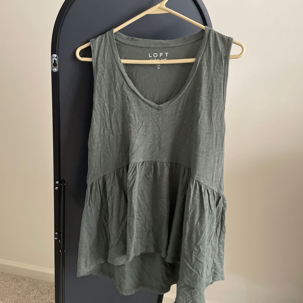 Green, peplum, high-low, tank top
